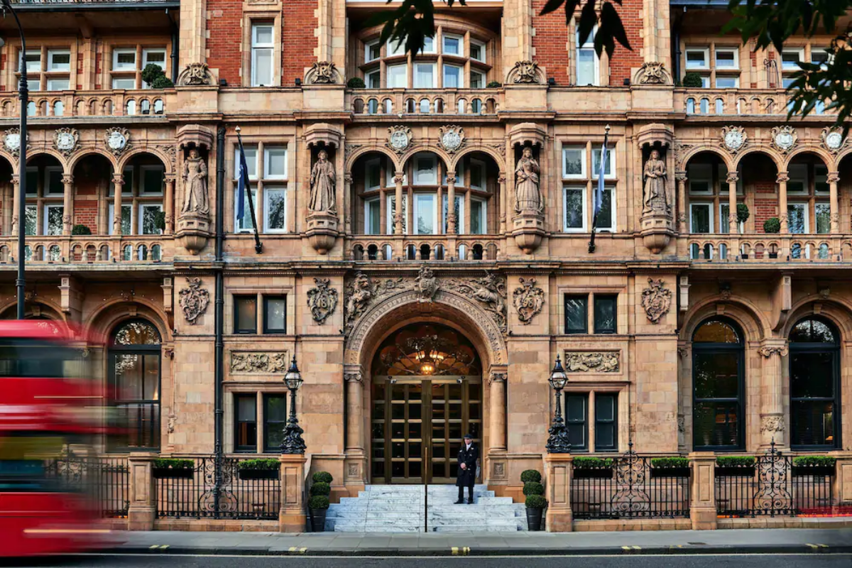 Kimpton Fitzroy hidden lift listed building
